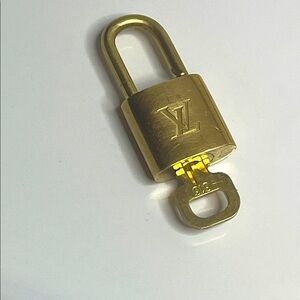 Louis Vuitton Padlock & Key #319